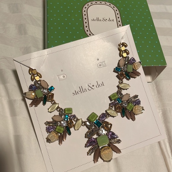 *ADD ME FOR FREE TO ANY ORDER $50+*  Stella & Dot Trellis Statement Necklace - Picture 3 of 7